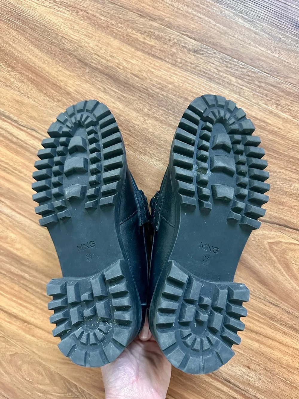 Mango Leather Track Sole Moccasins